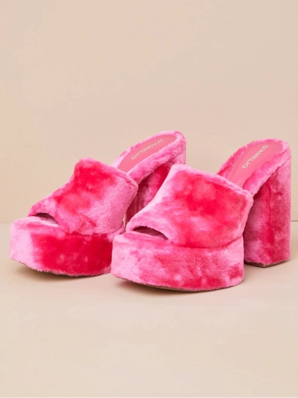 Ravina Perfectly Pink Short Faux Fur Platform Sandals Lulus D’Amelio NEW 9.5/10